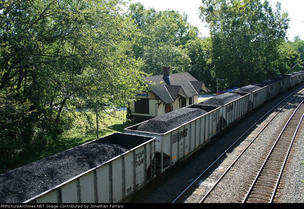 Valley Forge Park Depot